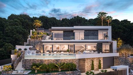 Villa de lujo por domótica con ascensor, jardín de diseño, piscina infinity y vistas mar.