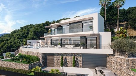 Villa de lujo por domótica con ascensor, jardín de diseño, piscina infinity y vistas mar.