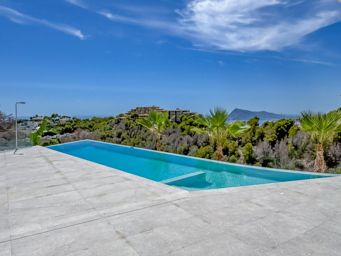 Villa de primera calidad con impresionantes vistas al mar en Altea Hills