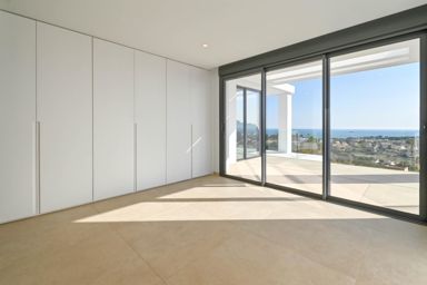Espectacular villa de obra nueva con vistas panorámicas en Calpe