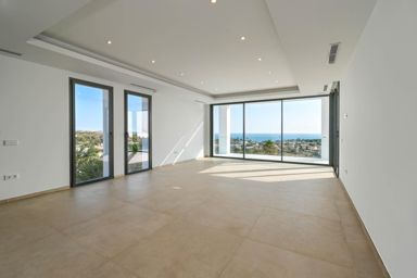 Espectacular villa de obra nueva con vistas panorámicas en Calpe