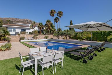 Villa moderna en zona urbana con vistas al Peñón, Calpe