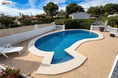 Belle villa lumineuse avec appartement indépendant à Calpe