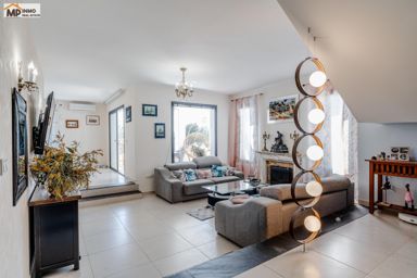 Preciosa villa mediterránea reformada con vistas al mar en Gran Sol