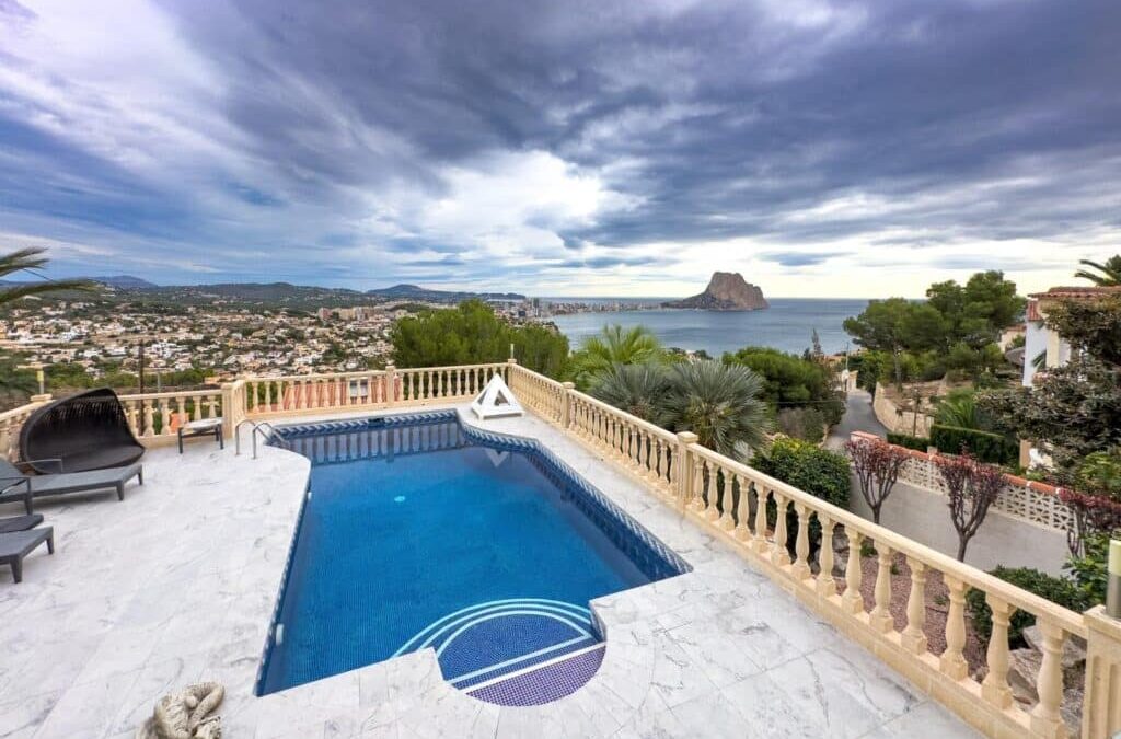 Discover the best villas in Calpe for less than a million euros